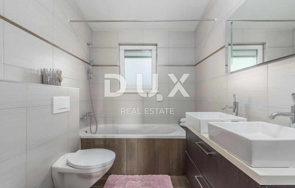 ISTRIA, PARENZO - Villa familiare in posizione tranquilla vicino alla città e alle spiagge