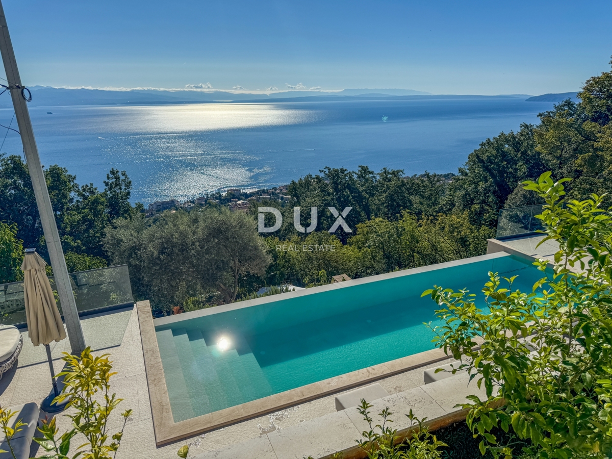 ABBAZIA, LOVRAN - appartamento con vista panoramica sul mare, terrazza e piscina in comune
