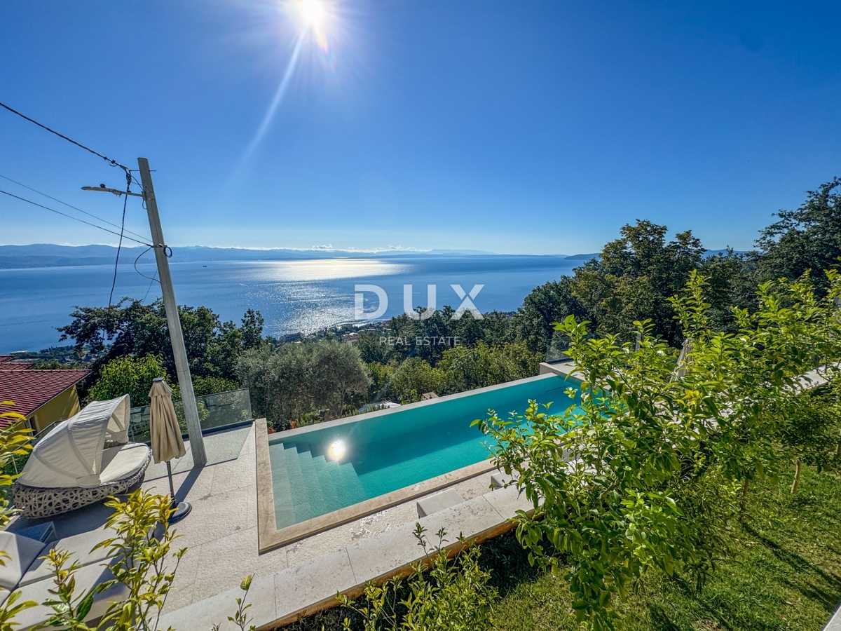 ABBAZIA, LOVRAN - appartamento con vista panoramica sul mare, terrazza e piscina in comune
