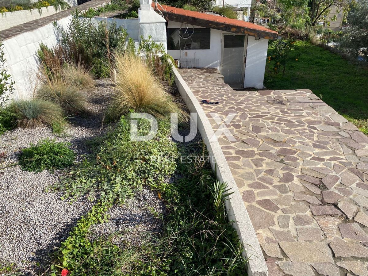 RIJEKA, KRIMEA - casa indipendente con vista mare + giardino! OPPORTUNITÀ!