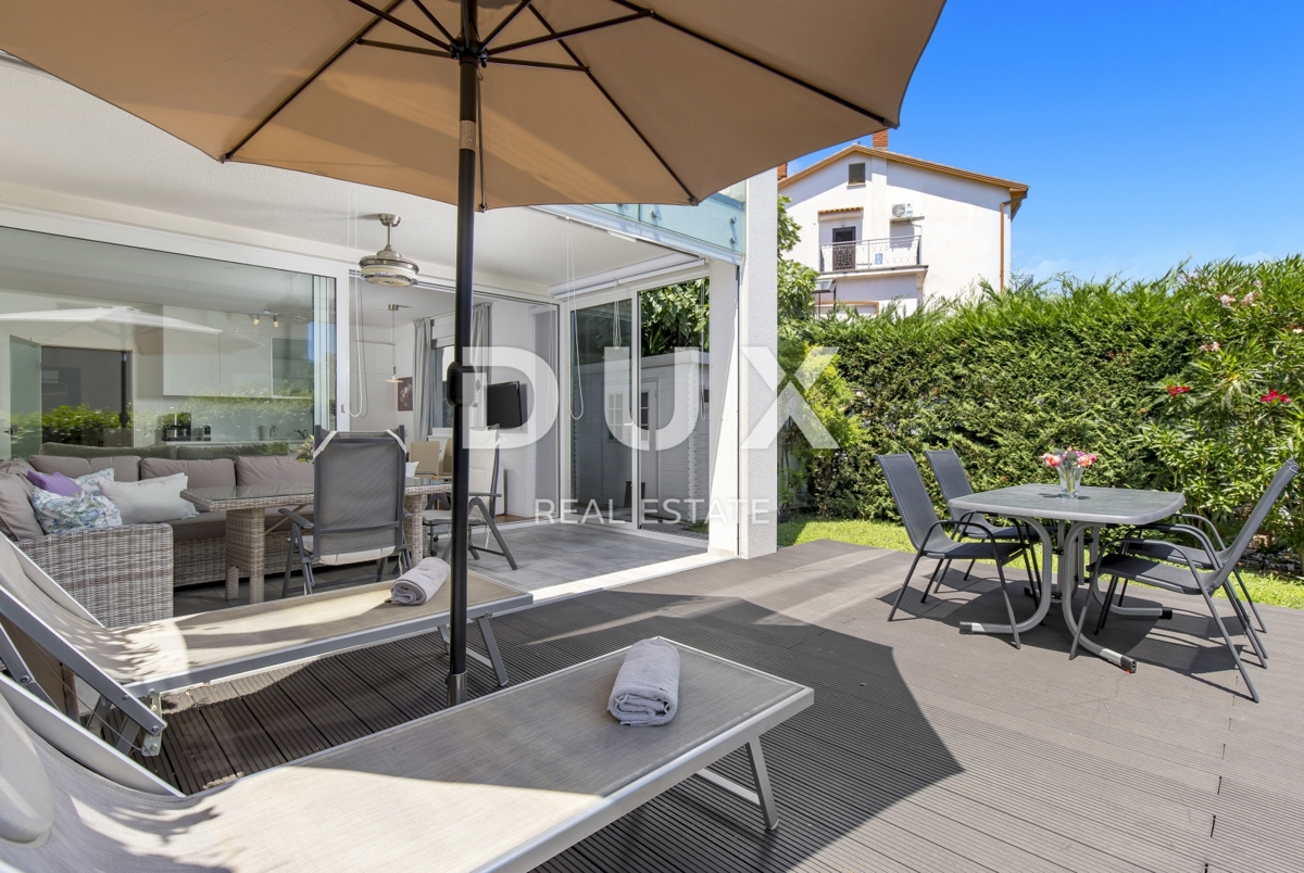 OPATIJA, IČIĆI - appartamento 79m2 con giardino in un edificio nuovo con piscina sul tetto, vista mare, parcheggio