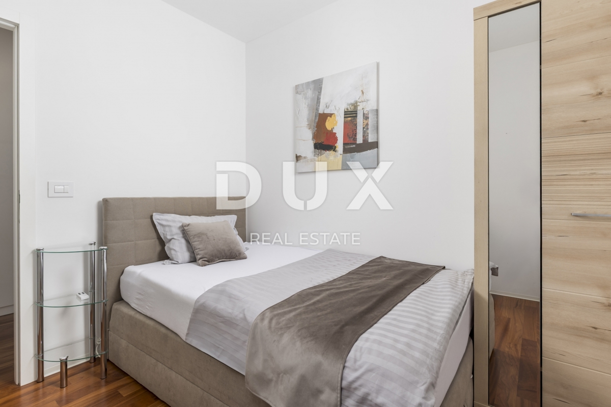 OPATIJA, IČIĆI - appartamento 79m2 con giardino in un edificio nuovo con piscina sul tetto, vista mare, parcheggio