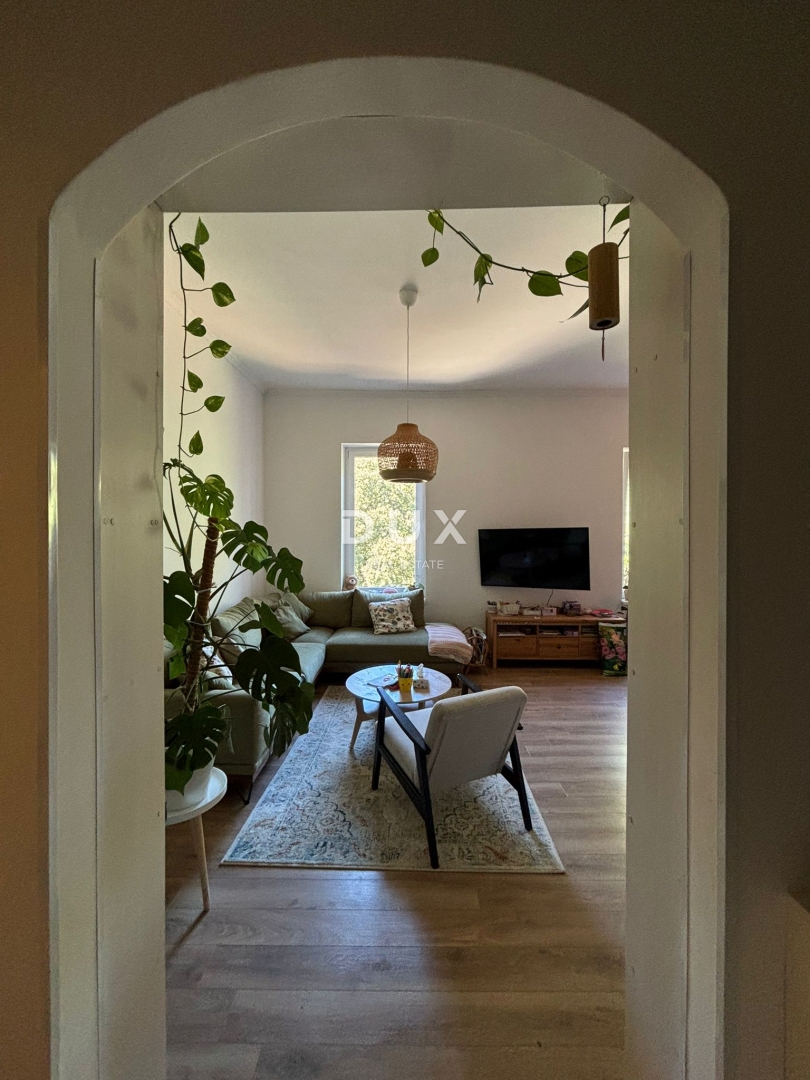 ISTRIA, POLA - Bellissimo appartamento austro-ungarico ristrutturato e pieno di luce! 