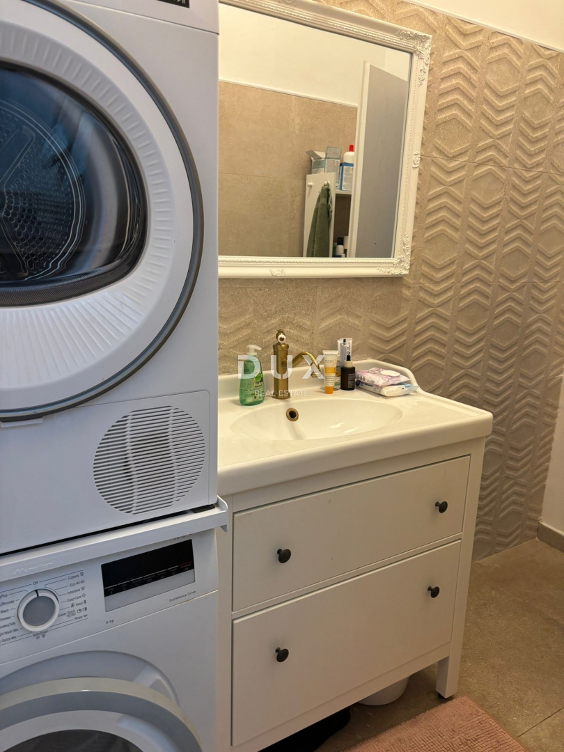 ISTRIA, POLA - Bellissimo appartamento austro-ungarico ristrutturato e pieno di luce! 