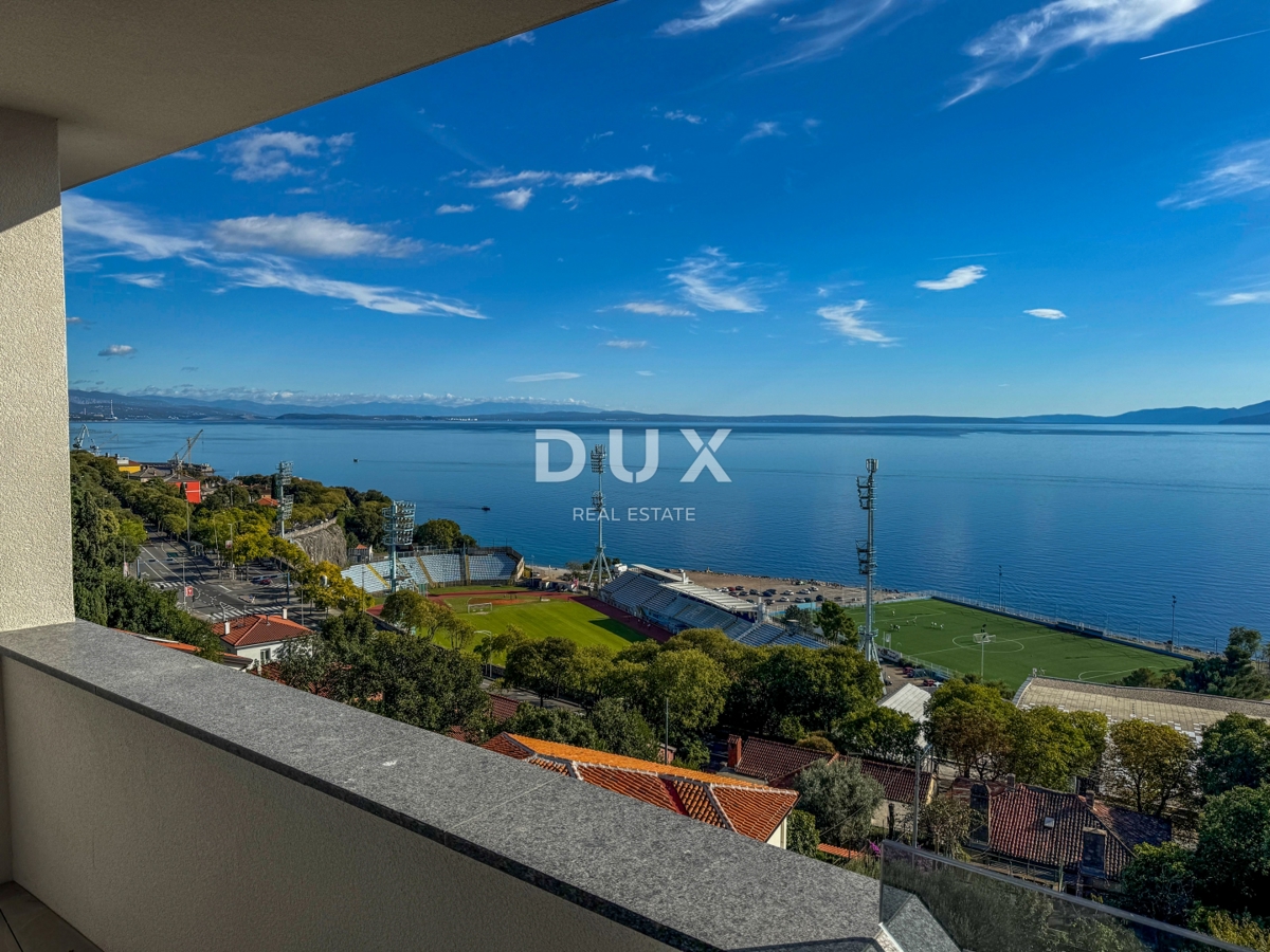 RIJEKA, KANTRIDA - Appartamento di 94 m2 in un lussuoso edificio di nuova costruzione a soli 250 metri dal mare con garage e vista panoramica sul mare