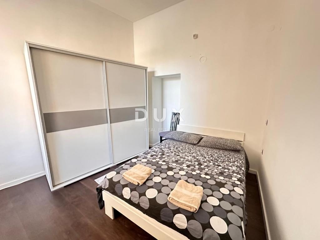 ISTRIA, POLA - Lussuoso appartamento con 5 camere da letto e 2 bagni - ZONA PEDONALE!!