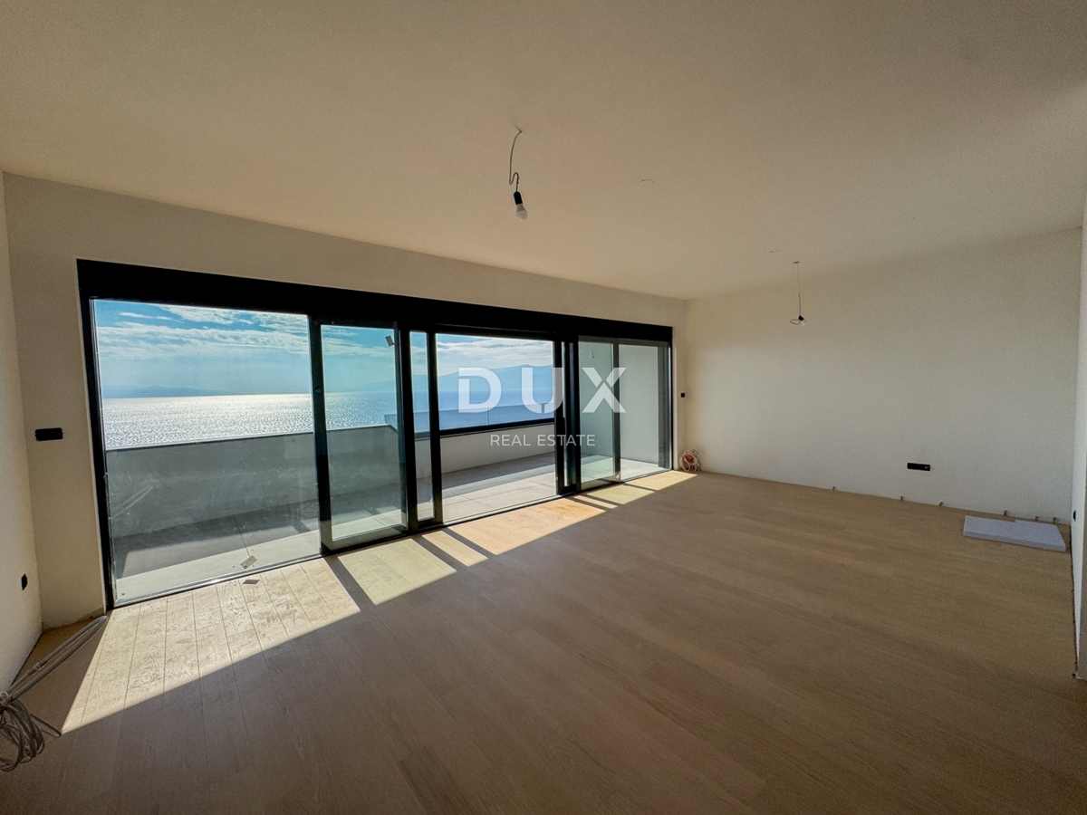 RIJEKA, KANTRIDA - Appartamento di 107 m2 in un lussuoso edificio di nuova costruzione a soli 250 metri dal mare con garage e vista panoramica sul mare
