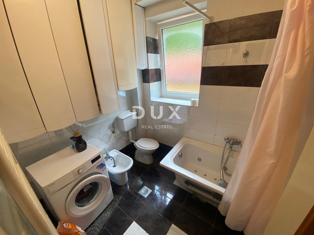 RIJEKA, TRSAT - appartamento 132 m2, 4 camere da letto + soggiorno con vista panoramica sul mare + appartamento aggiuntivo 31 m2! OCCASIONE!