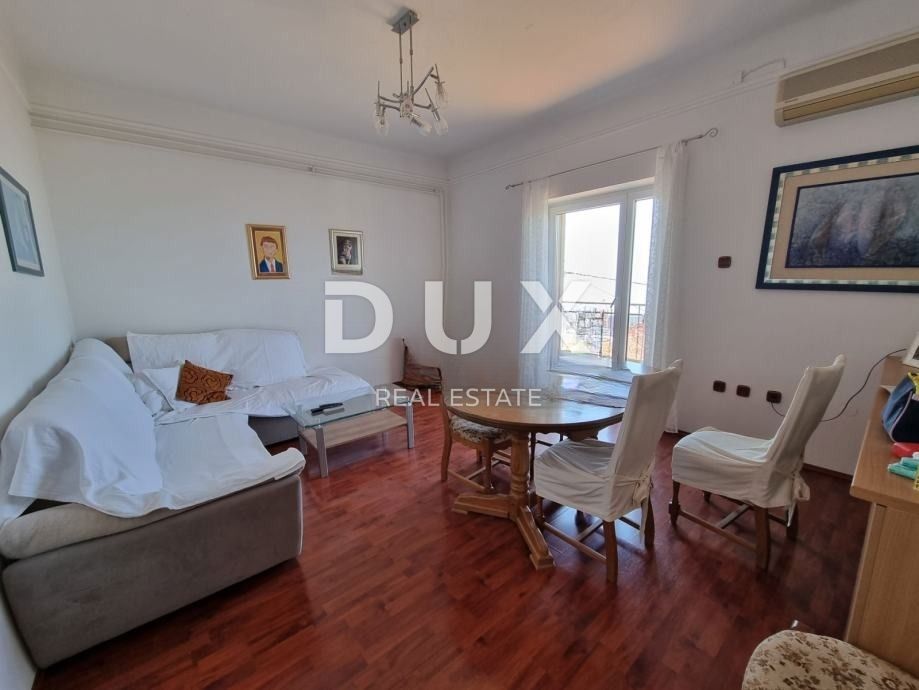 RIJEKA, TRSAT - appartamento 132 m2, 4 camere da letto + soggiorno con vista panoramica sul mare + appartamento aggiuntivo 31 m2! OCCASIONE!