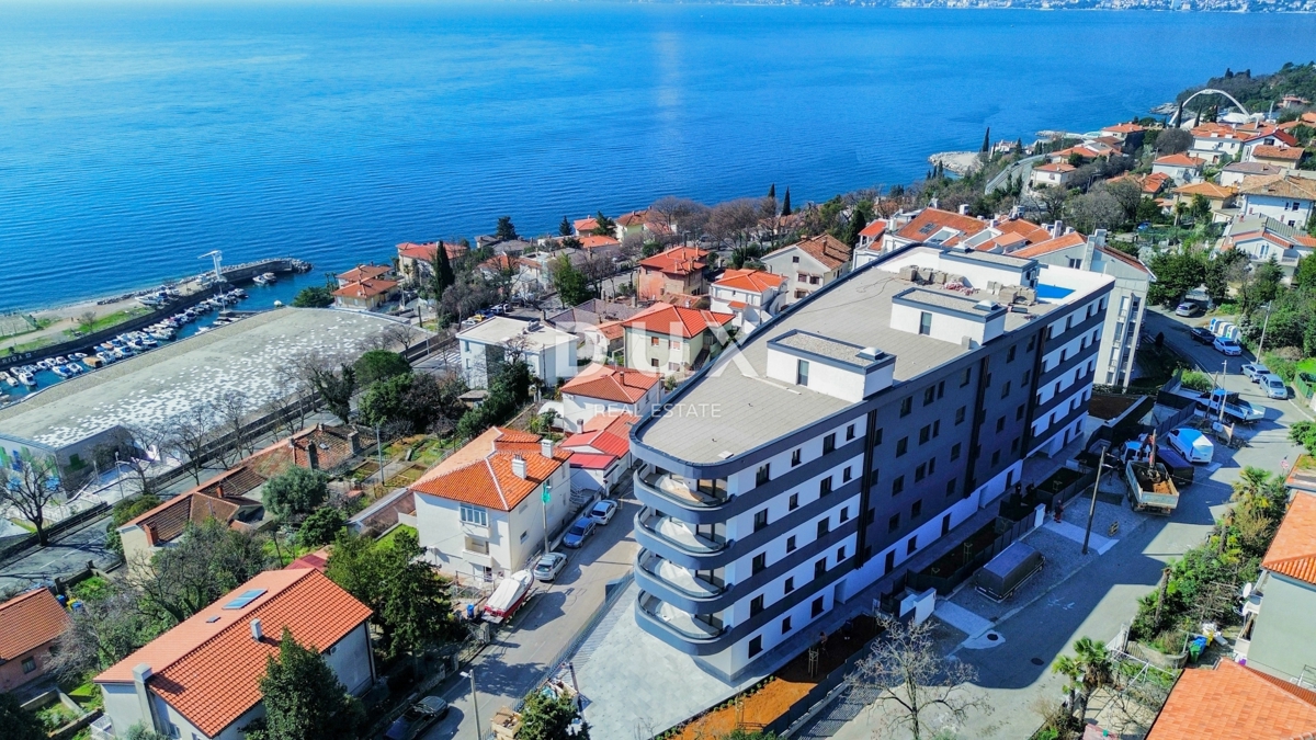 RIJEKA, KANTRIDA - Appartamento di 141 m2 in un lussuoso edificio di nuova costruzione a soli 250 metri dal mare con garage e vista panoramica sul mare