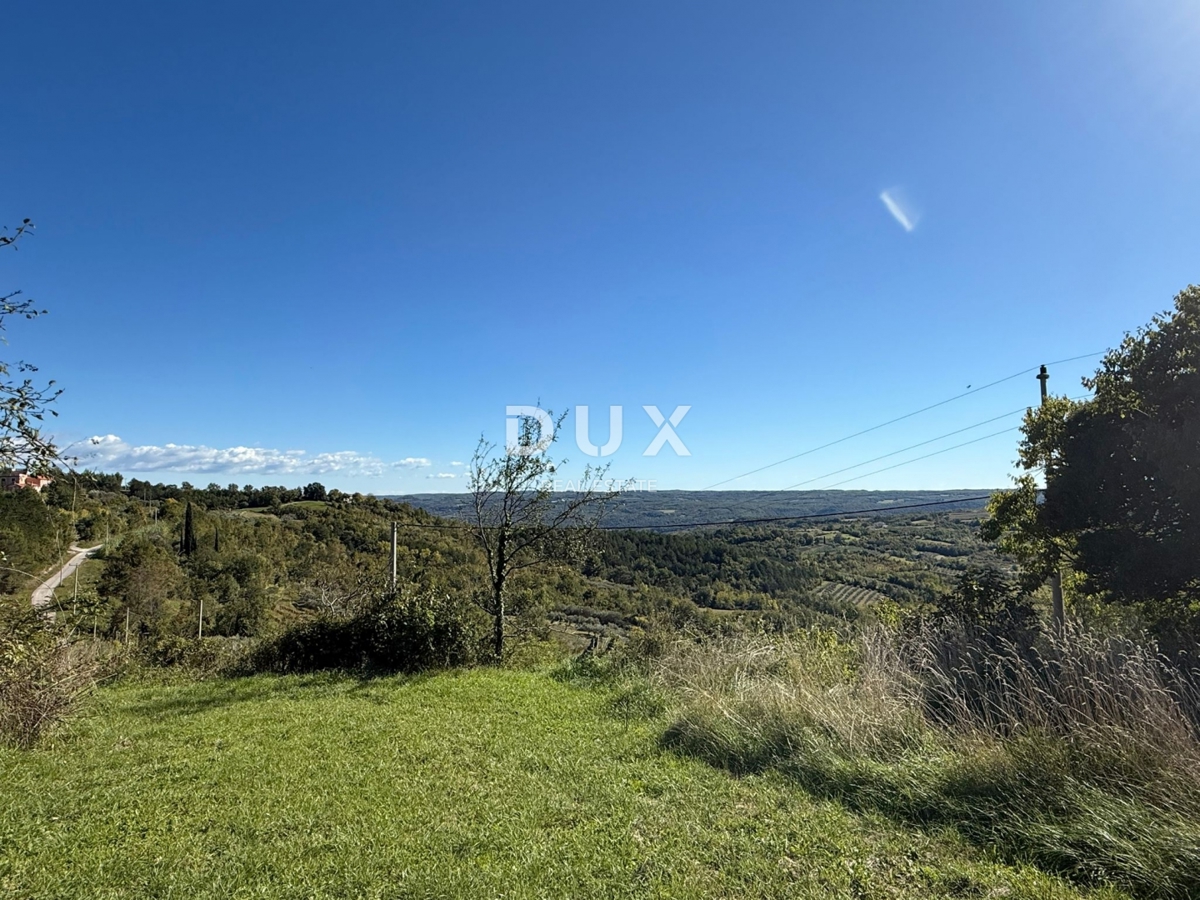 ISTRIA, GROŽNJAN - Casa indipendente in pietra con vista mare