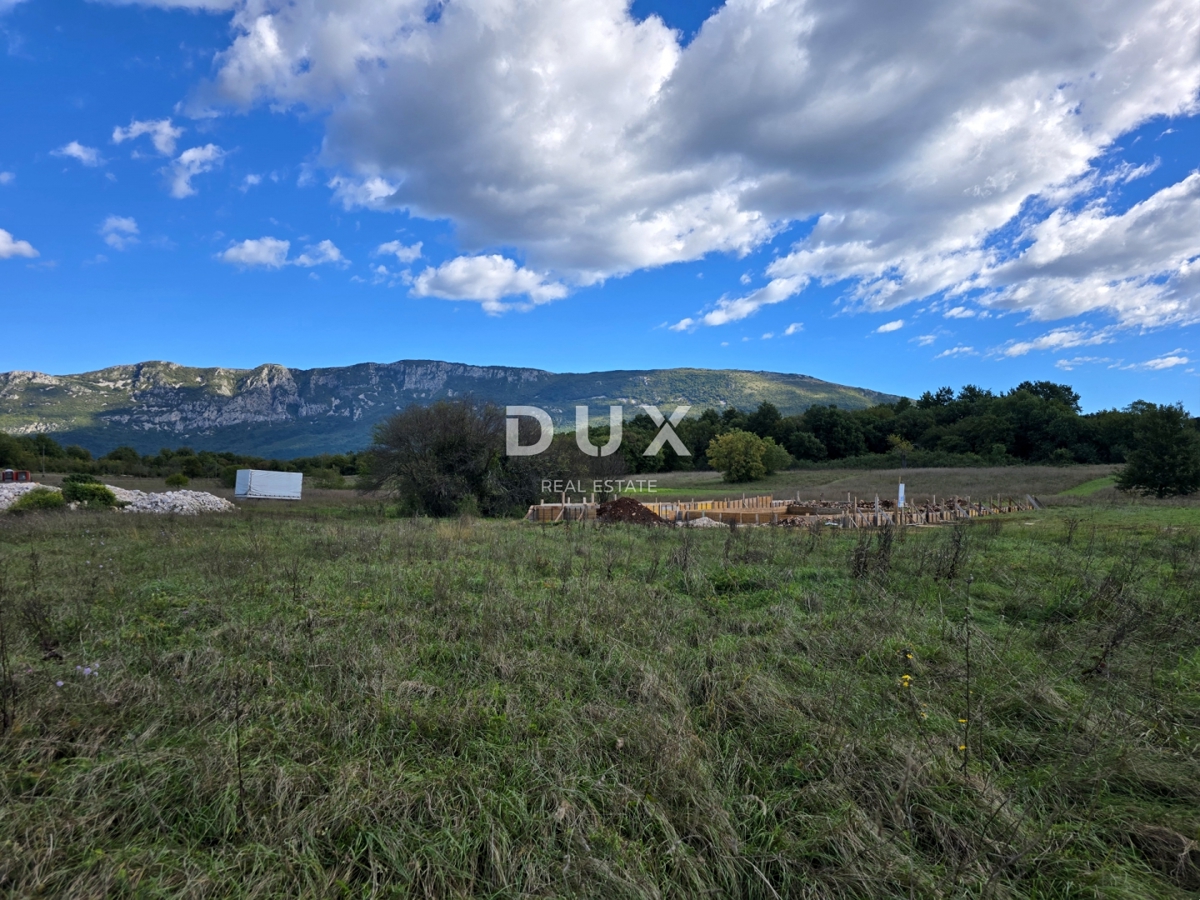 ISTRIA, ALBONA - Terreno edificabile urbanizzato