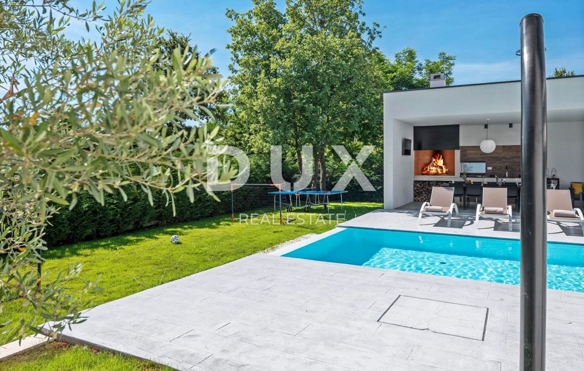 ISTRIA, ROVIGNO - Villa di architettura moderna