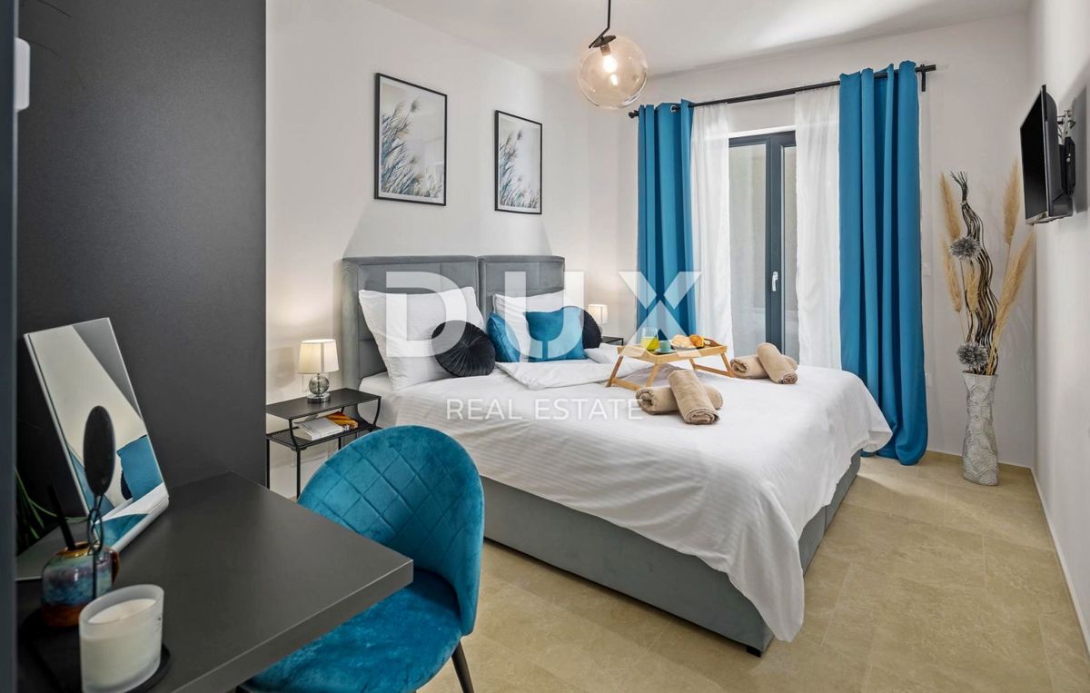 ISTRIA, ROVIGNO - Villa di architettura moderna