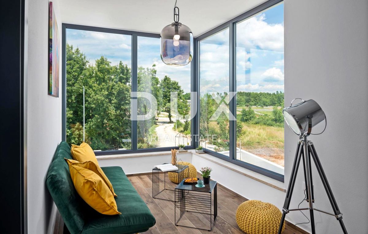 ISTRIA, ROVIGNO - Villa di architettura moderna