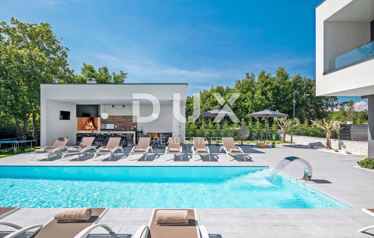 ISTRIA, ROVIGNO - Villa di architettura moderna