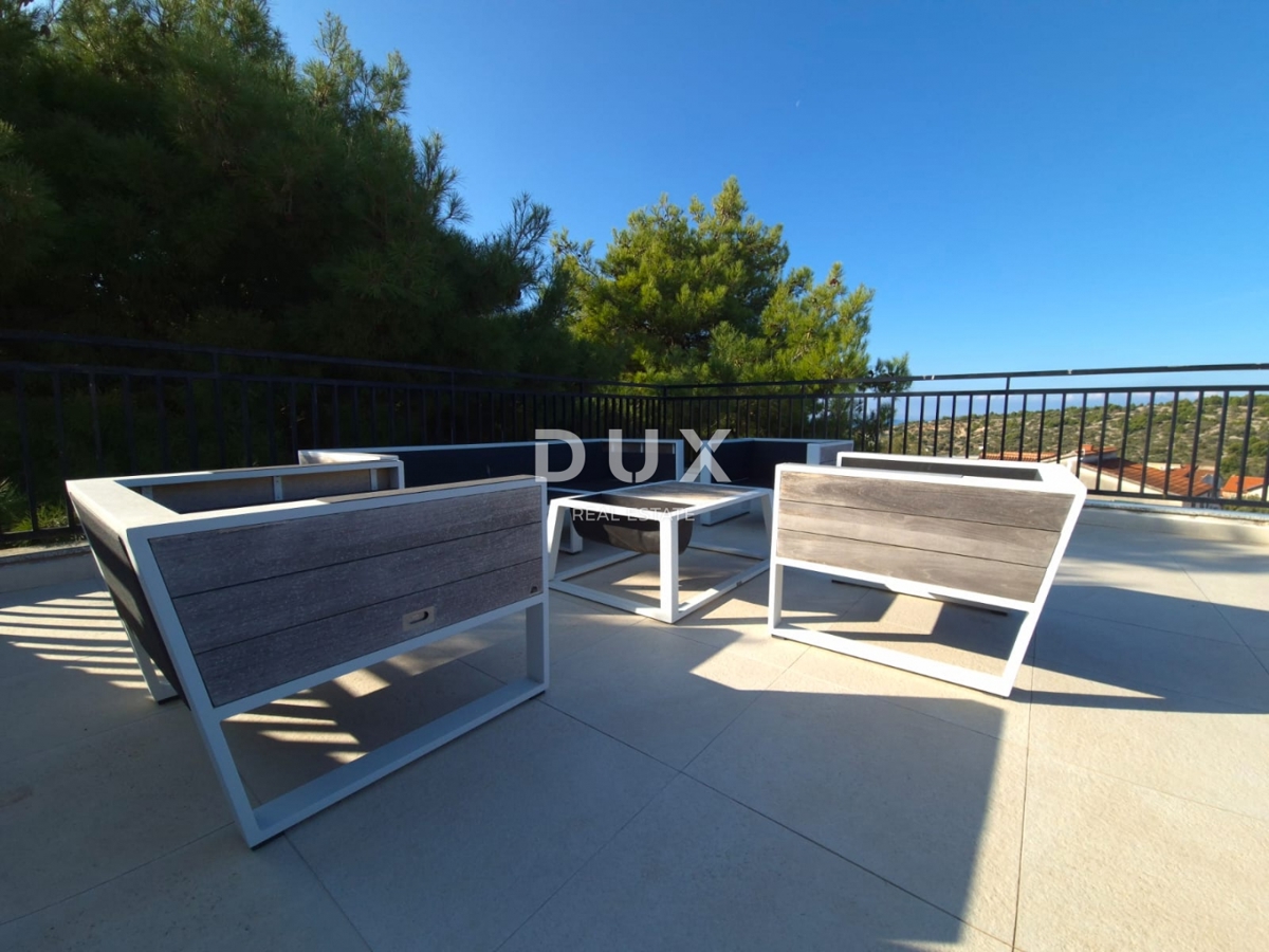 ISOLA ISOLA MURTER, MURTER - OCCASIONE! Esclusivo attico con quattro camere da letto