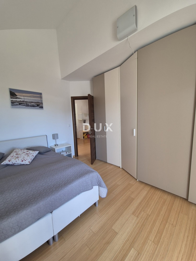 ISOLA ISOLA MURTER, MURTER - OCCASIONE! Esclusivo attico con quattro camere da letto