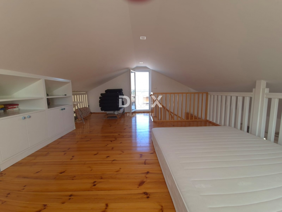 ISOLA ISOLA MURTER, MURTER - OCCASIONE! Esclusivo attico con quattro camere da letto