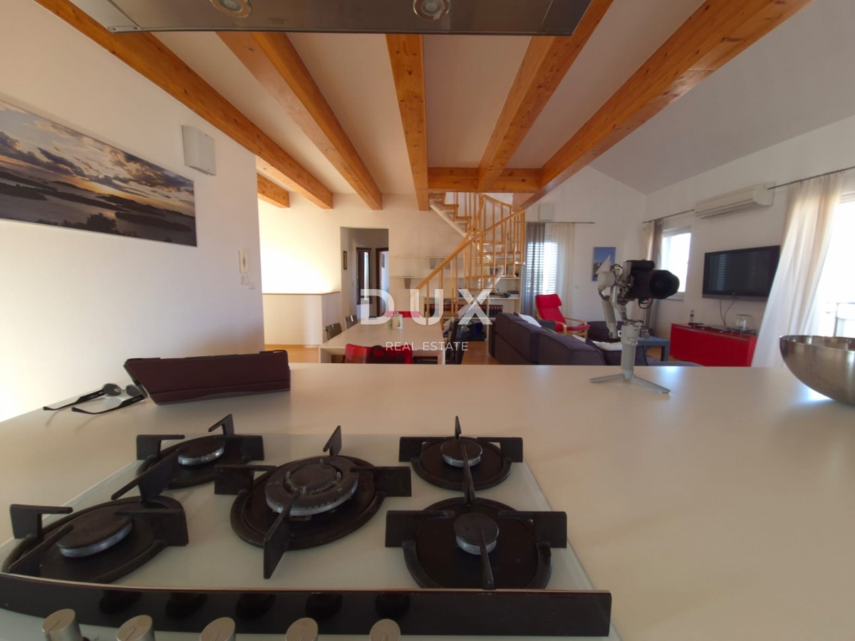 ISOLA ISOLA MURTER, MURTER - OCCASIONE! Esclusivo attico con quattro camere da letto