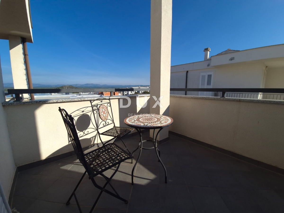 ISOLA ISOLA MURTER, MURTER - OCCASIONE! Esclusivo attico con quattro camere da letto