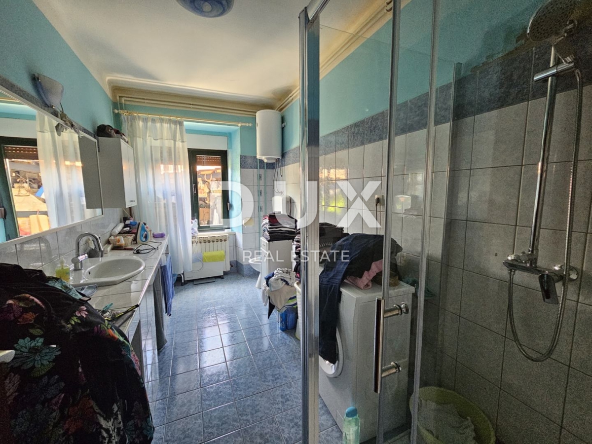 BAKAR, HRELJIN - casa costiera indipendente, giardino