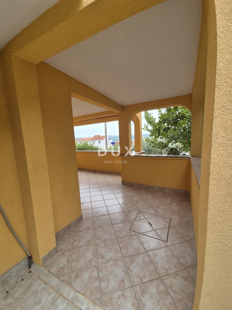 ZADAR, KARIN - OCCASIONE! Casa indipendente, a 100 m dalla spiaggia!