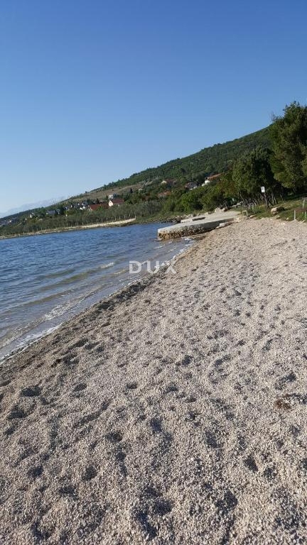 ZADAR, KARIN - OCCASIONE! Casa indipendente, a 100 m dalla spiaggia!