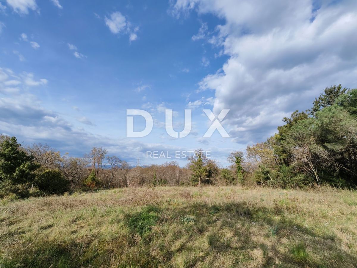 ZADAR, BRIŠEVO - Terreno edificabile in un tranquillo ambiente naturale! 698 m2! 85 €/m2!