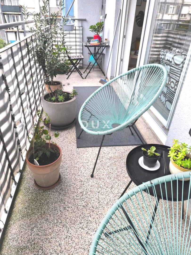 ISTRIA, POLA - Appartamento con 3 camere da letto + soggiorno, 2 bagni e garage