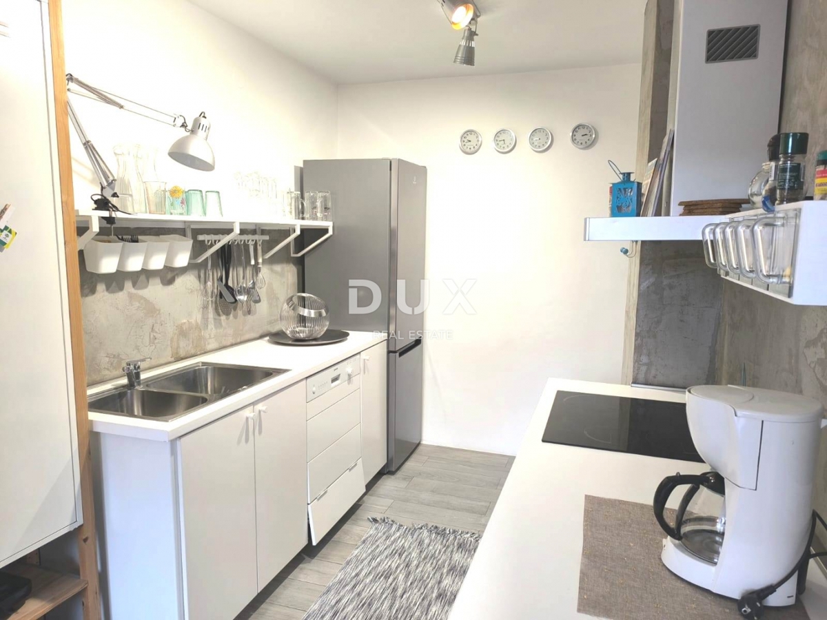 ISTRIA, POLA - Appartamento con 3 camere da letto + soggiorno, 2 bagni e garage