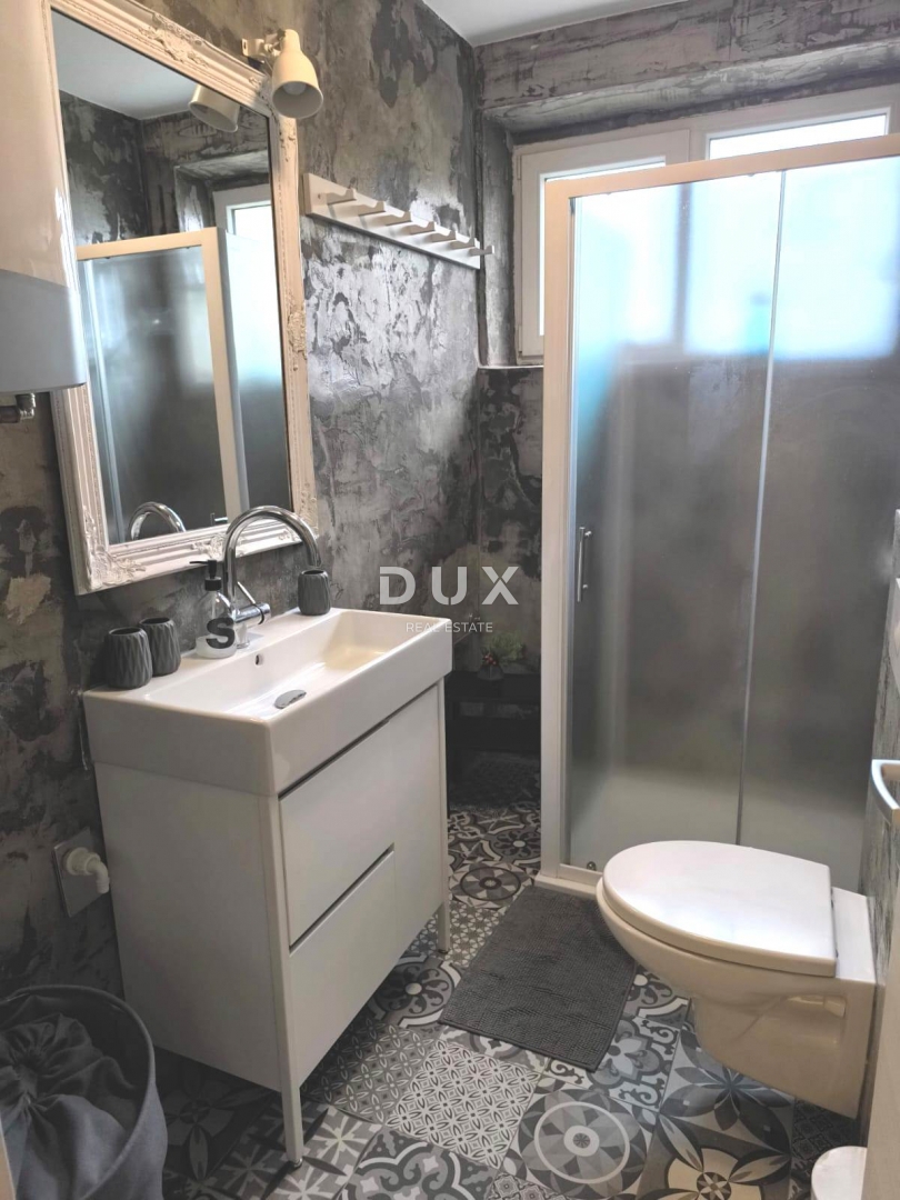 ISTRIA, POLA - Appartamento con 3 camere da letto + soggiorno, 2 bagni e garage