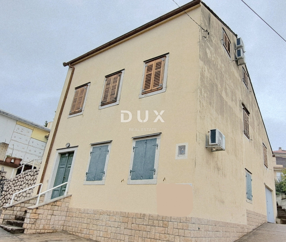 CRIKVENICA - casa in pietra con vista mare