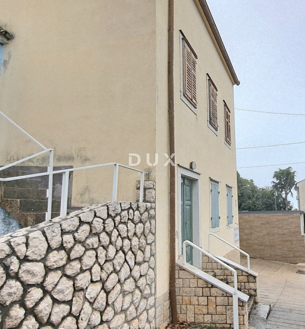 CRIKVENICA - casa in pietra con vista mare