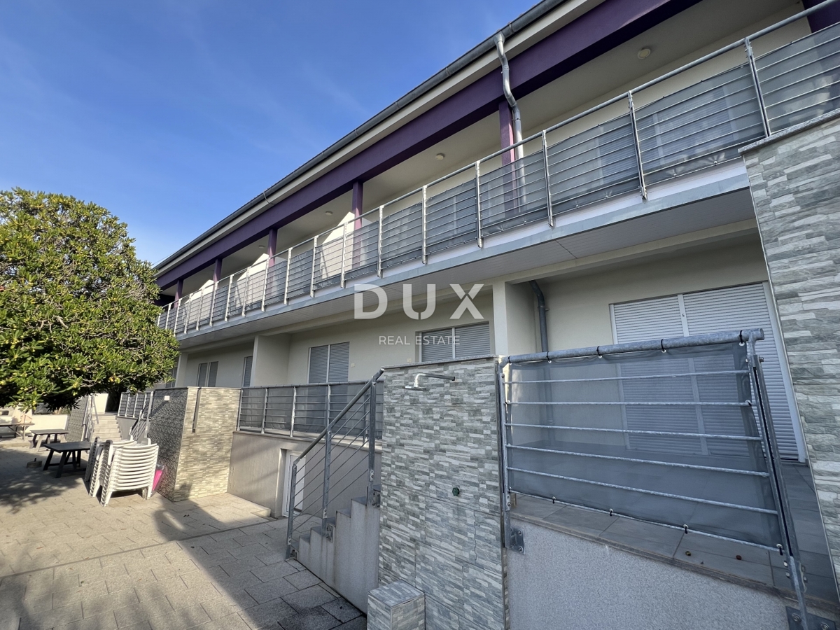 ISOLA DI RAB – proprietà unica in prima fila sul mare