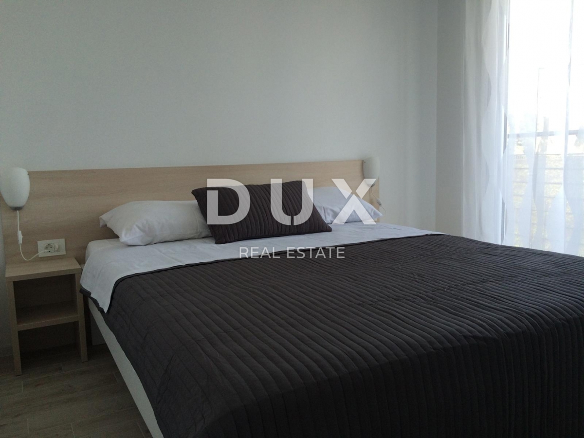 ISOLA DI RAB – proprietà unica in prima fila sul mare