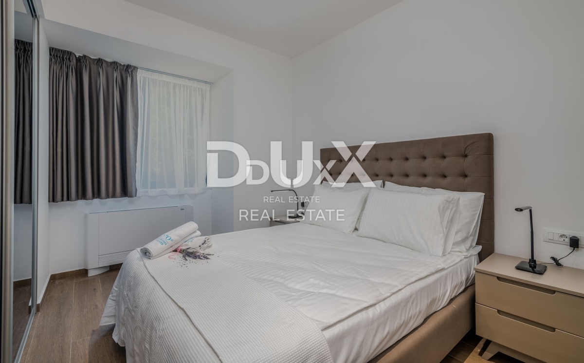 ABBAZIA – Moderna villa di lusso con due unità abitative e vista panoramica sul mare