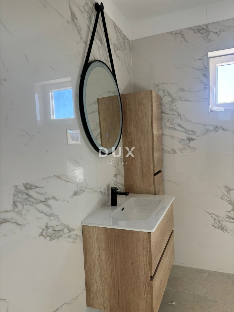 ISTRIA, ŽMINJ - Nuova casa mediterranea con vista sui vigneti in un complesso privato!