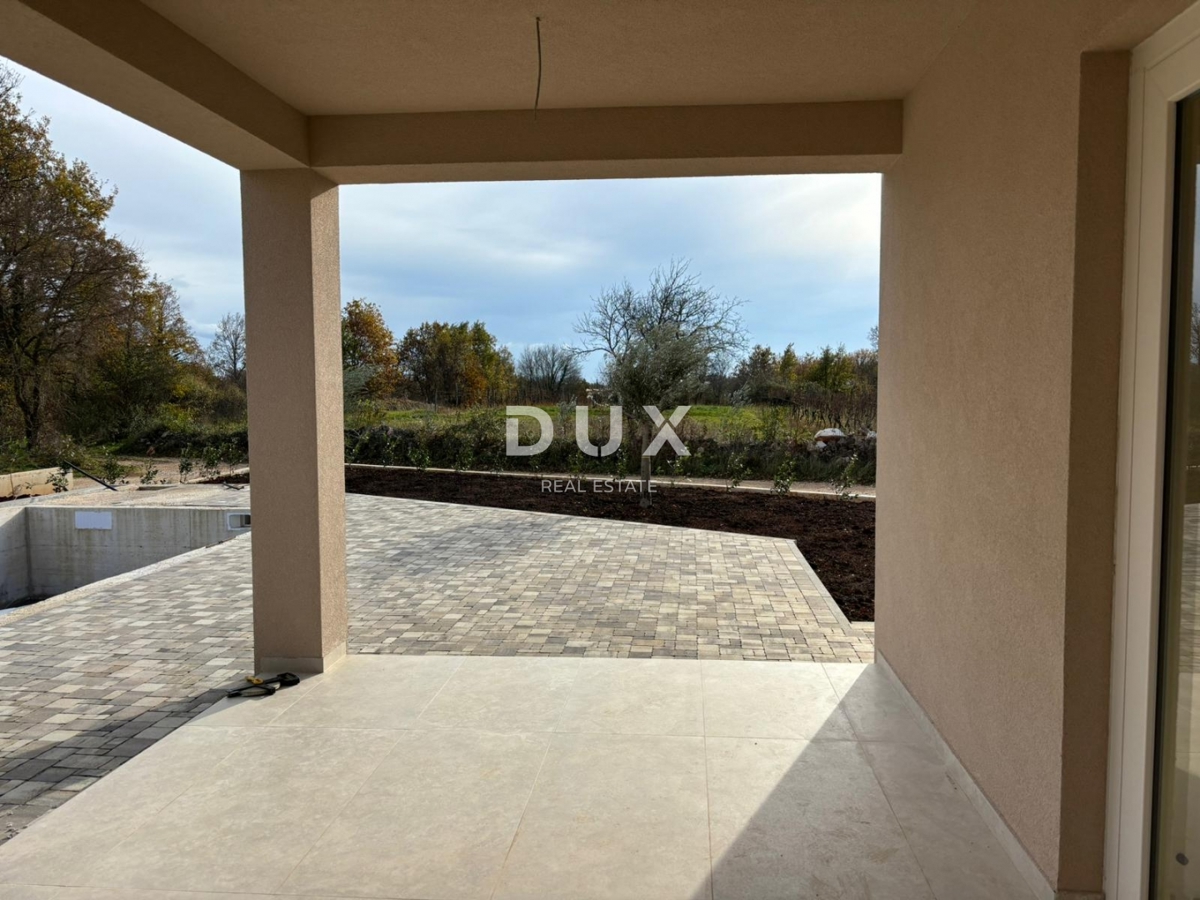 ISTRIA, ŽMINJ - Nuova casa mediterranea con vista sui vigneti in un complesso privato!