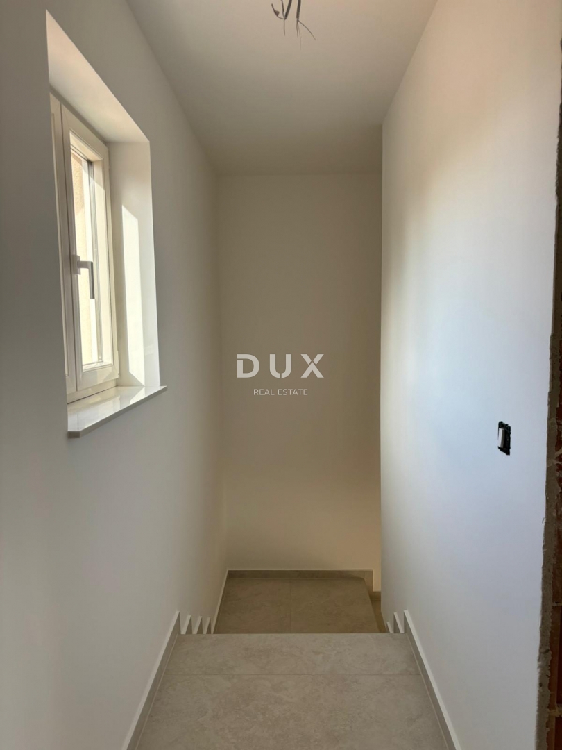 ISTRIA, ŽMINJ - Nuova casa mediterranea con vista sui vigneti in un complesso privato!