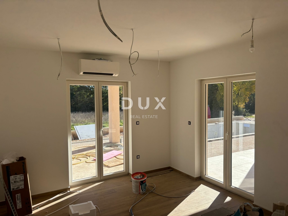 ISTRIA, ŽMINJ - Nuova casa mediterranea con vista sui vigneti in un complesso privato!