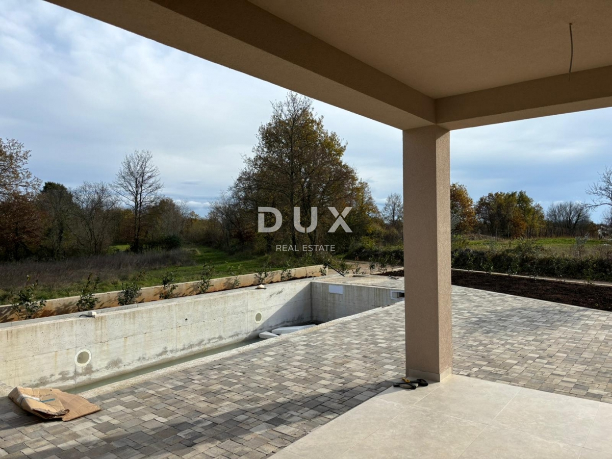 ISTRIA, ŽMINJ - Nuova casa mediterranea con vista sui vigneti in un complesso privato!