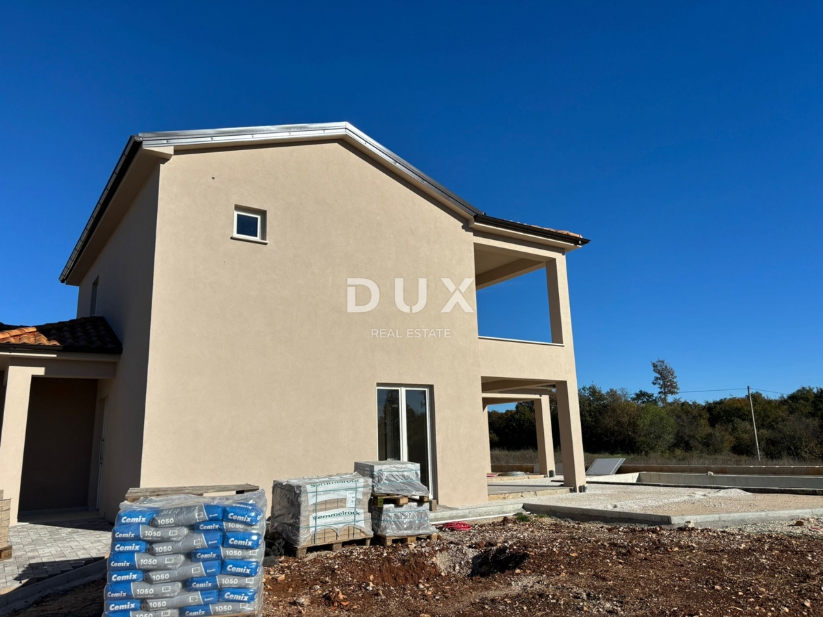 ISTRIA, ŽMINJ - Nuova casa mediterranea con vista sui vigneti in un complesso privato!