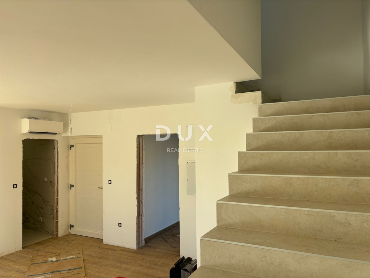 ISTRIA, ŽMINJ - Nuova casa mediterranea con vista sui vigneti in un complesso privato!