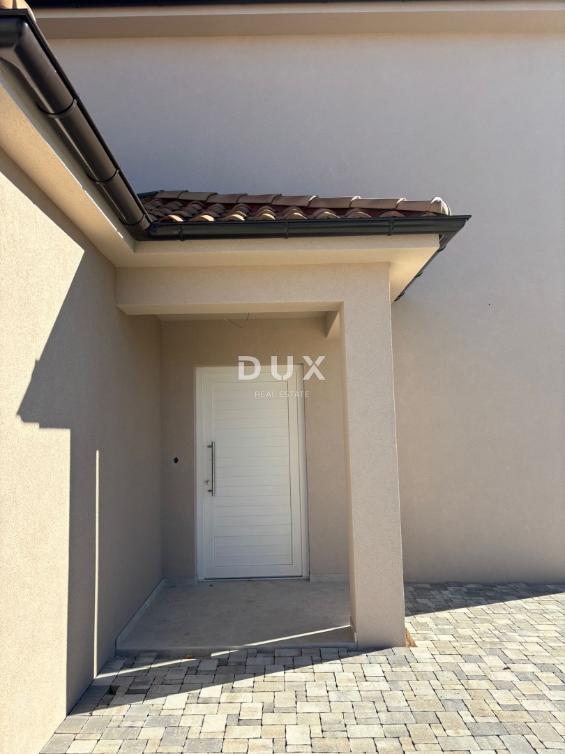 ISTRIA, ŽMINJ - Nuova casa mediterranea con vista sui vigneti in un complesso privato!