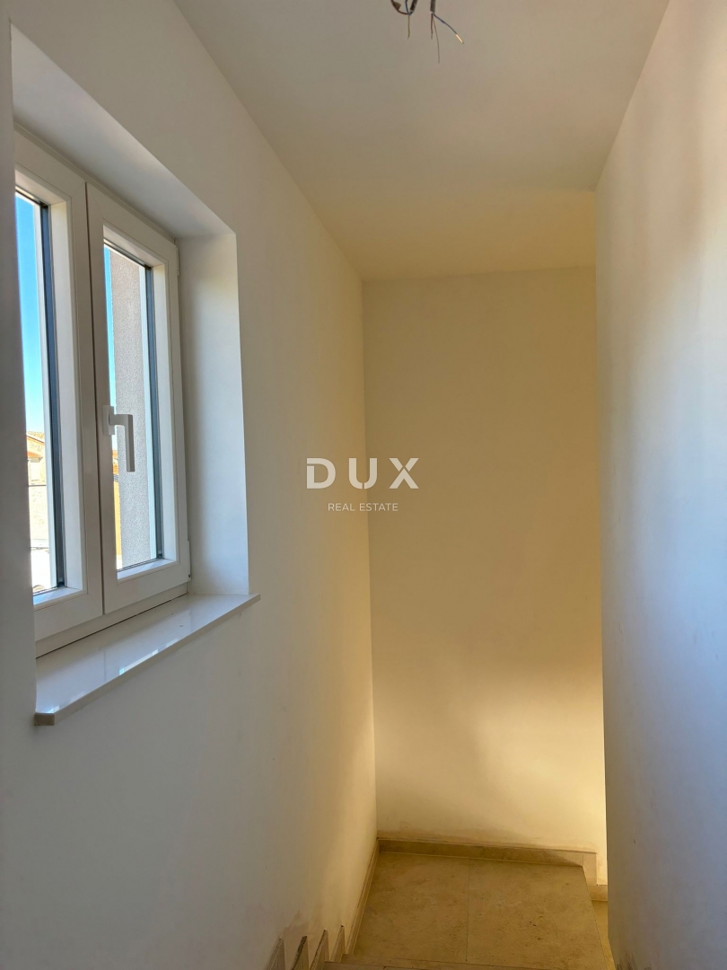 ISTRIA, ŽMINJ - Nuova casa mediterranea con vista sui vigneti in un complesso privato!