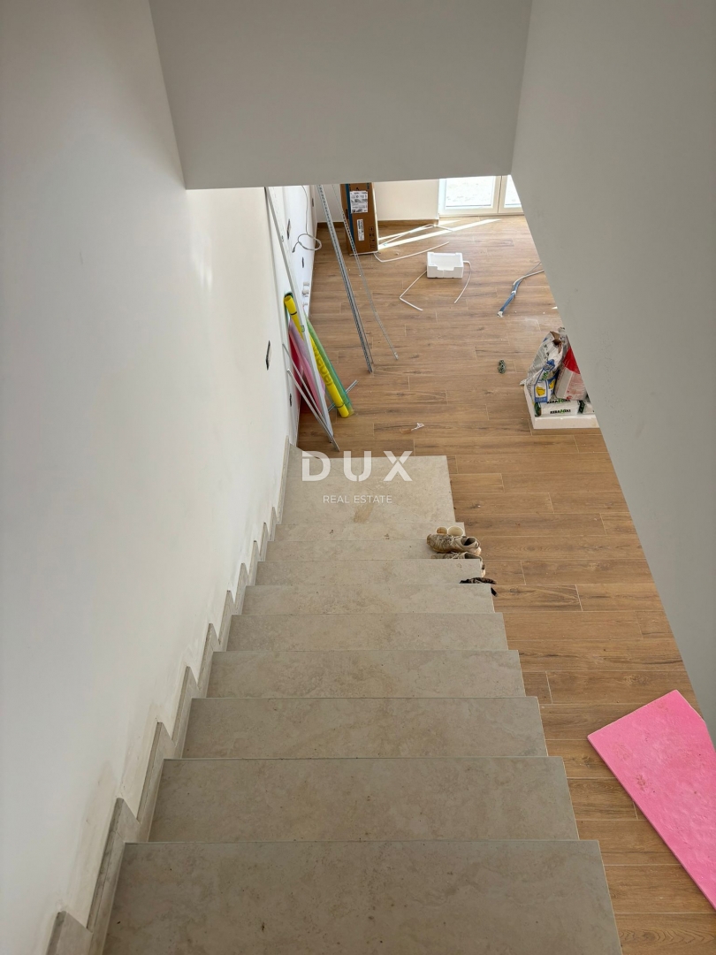 ISTRIA, ŽMINJ - Nuova casa mediterranea con vista sui vigneti in un complesso privato!