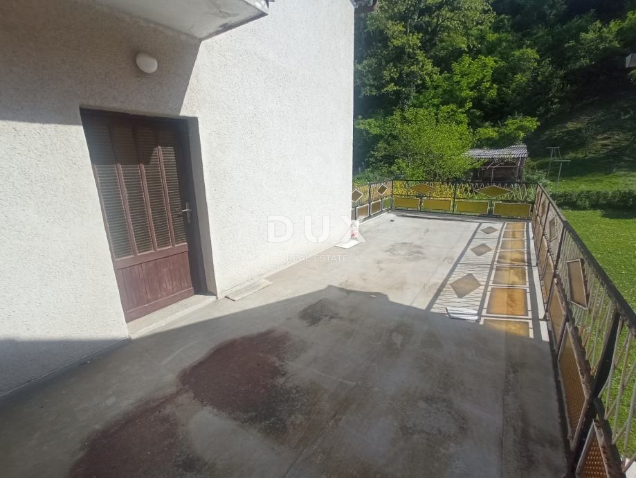 ZAGABRIA, VRAPČE - Confortevole casa familiare con possibilità di arredo moderno