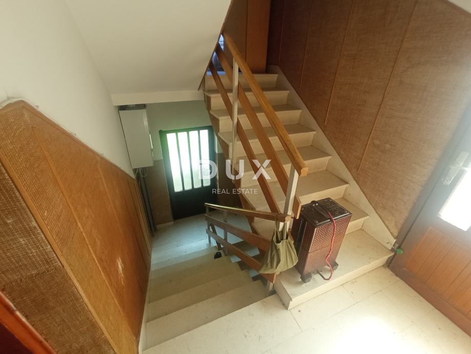 ZAGABRIA, VRAPČE - Confortevole casa familiare con possibilità di arredo moderno