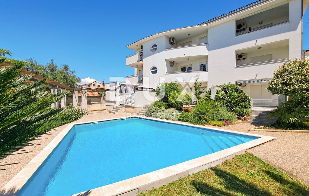 ISTRIA, MEDULINO - appartamento 2BR+DB con vista mare e piscina
